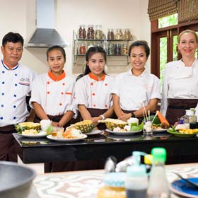 Prenez des cours de cuisine thaïe en direct de Ko Samui

