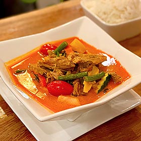 Exquis Curry Rouge de Canard Rôti